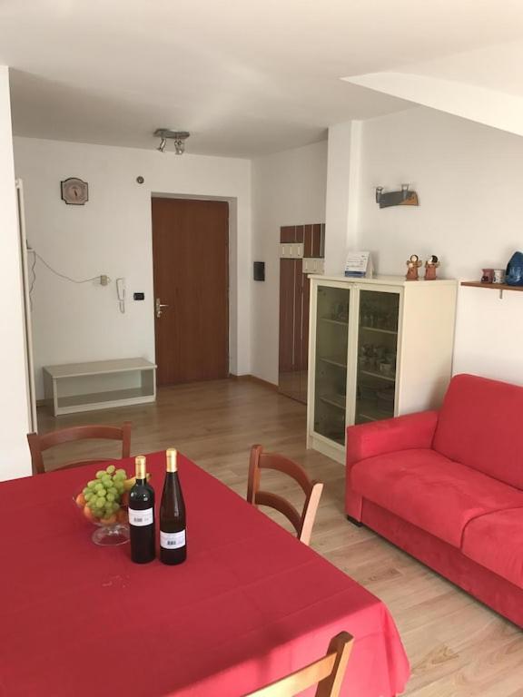 Casa Filippo Large 3 Room Apartment, Close To The Beach, Free Wifi Internet Рива дел Гарда Екстериор снимка