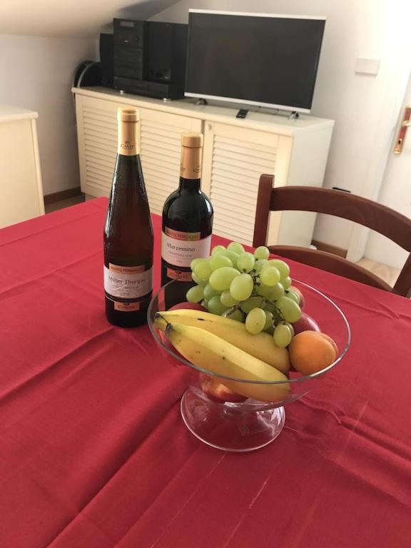 Casa Filippo Large 3 Room Apartment, Close To The Beach, Free Wifi Internet Рива дел Гарда Екстериор снимка